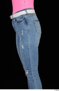 Vinna Reed blue jeans casual dressed thigh white belt 0003.jpg
